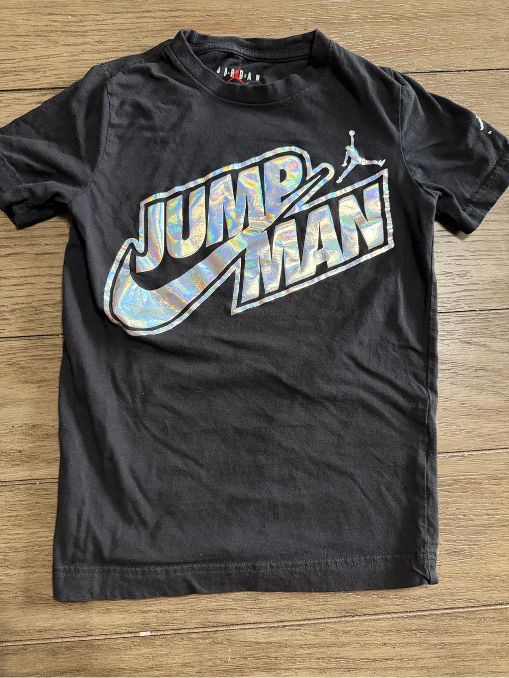 Jordan Black Short-Sleeve Tee with Iridescent Jumpman Graphic S (8-10years)